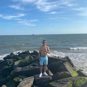 Meet your Posher, Luis